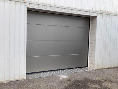 porte-garage-fenetres-jung_033