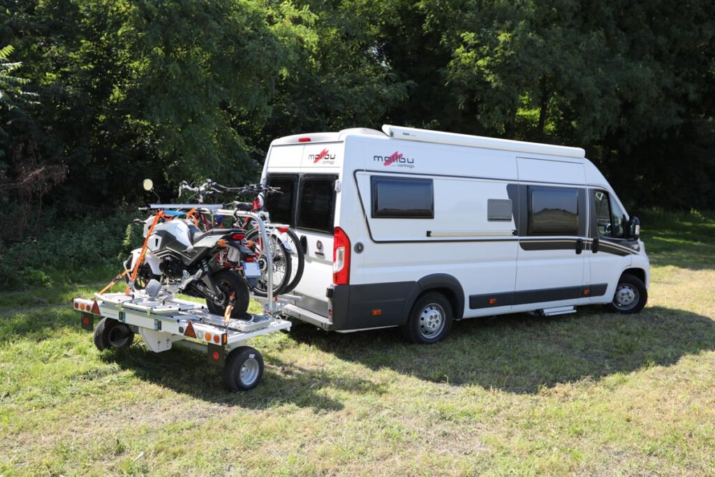 Quels sont les permis nécessaires pour tracter une remorque avec un camping-car ?