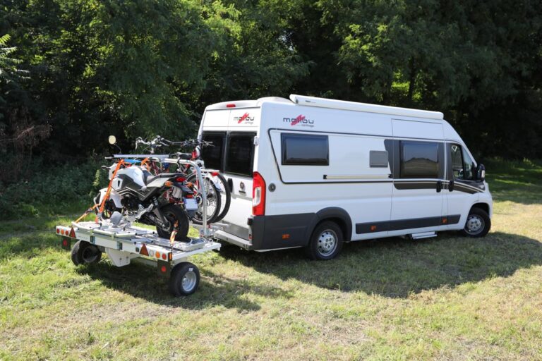 Quels sont les permis nécessaires pour tracter une remorque avec un camping-car ?